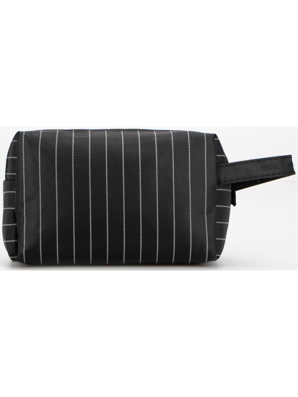 Косметичка на молнии, наружный карман, цвет чёрный