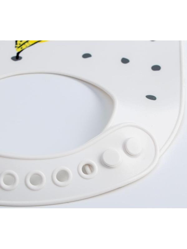 Нагрудник для кормления силиконовый с карманом, цвет белый/желтый