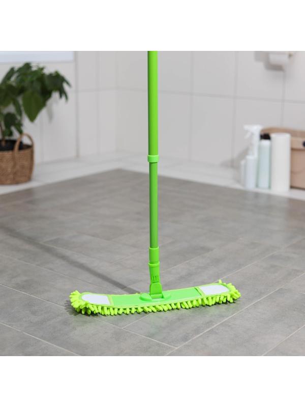 Швабра для мытья пола плоская Доляна, насадка из микрофибры 38×8 см, гибкие края, телескопическая ручка 80-120 см