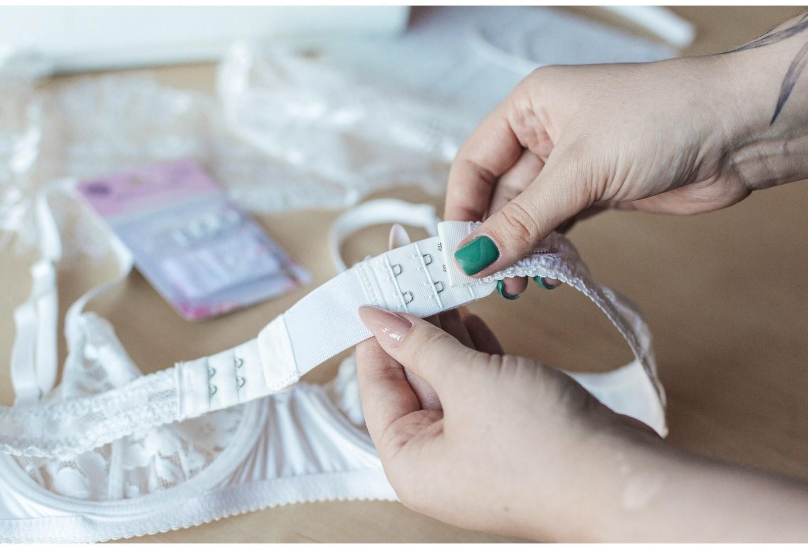 Застёжка-удлинитель для бюстгальтера, 3 ряда 2 крючка, 3,2 × 10,5 см, 3 шт, цвет белый/бежевый/чёрный