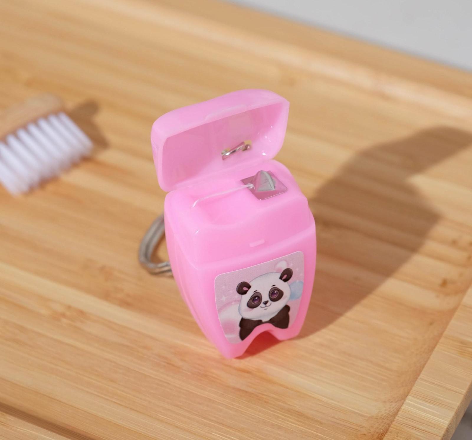 Зубная нить в форме зуба «Улыбнись», 15 м, 8 х 10,5 см