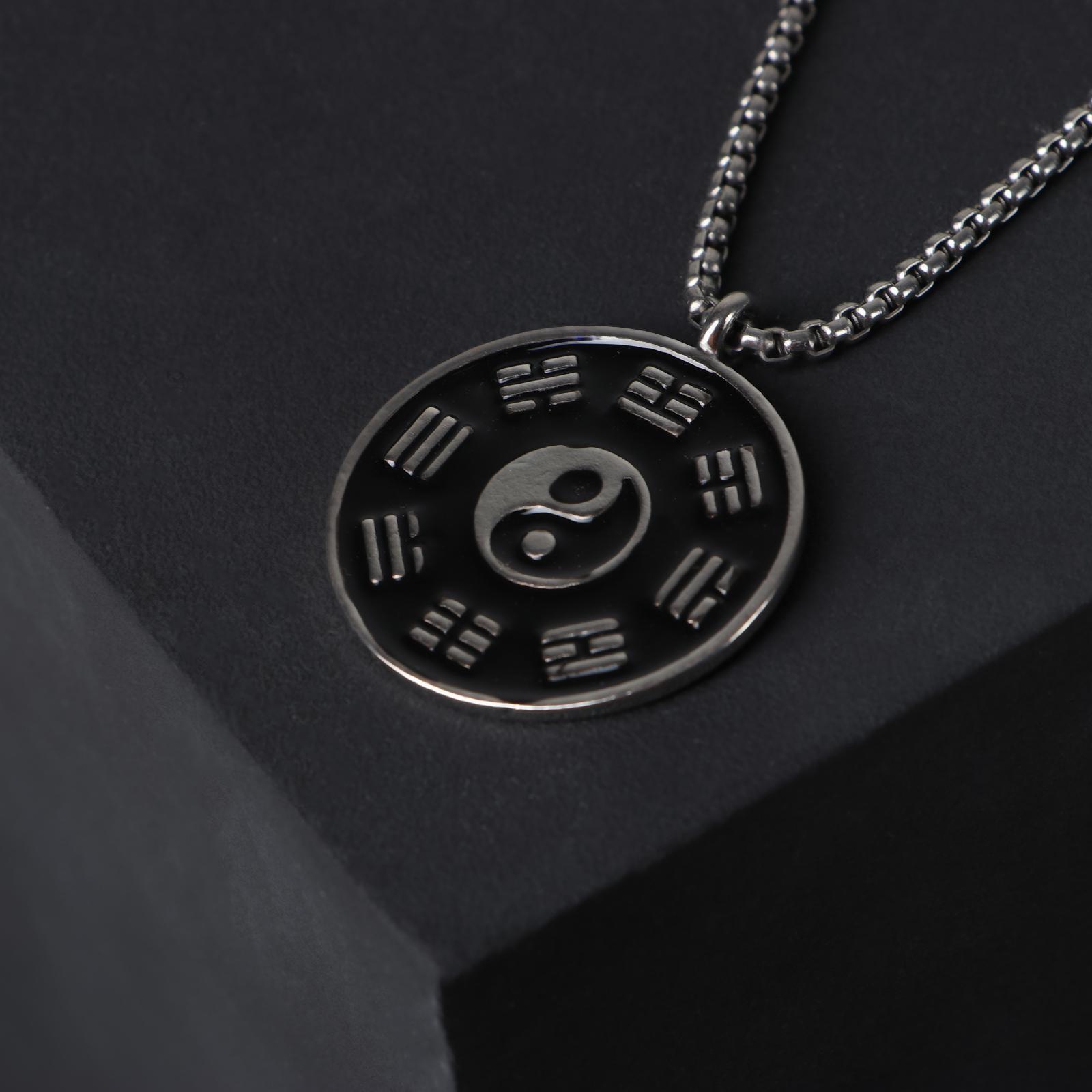 Кулон-амулет 