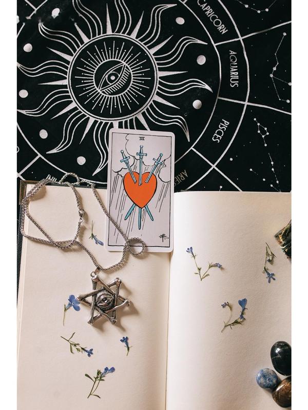 Кулон-амулет 