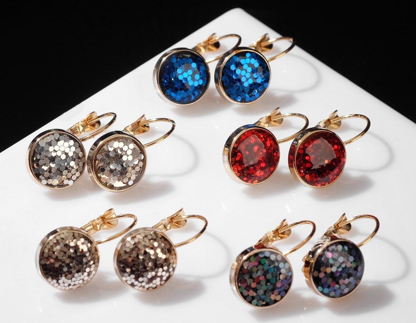 Серьги со стразами 