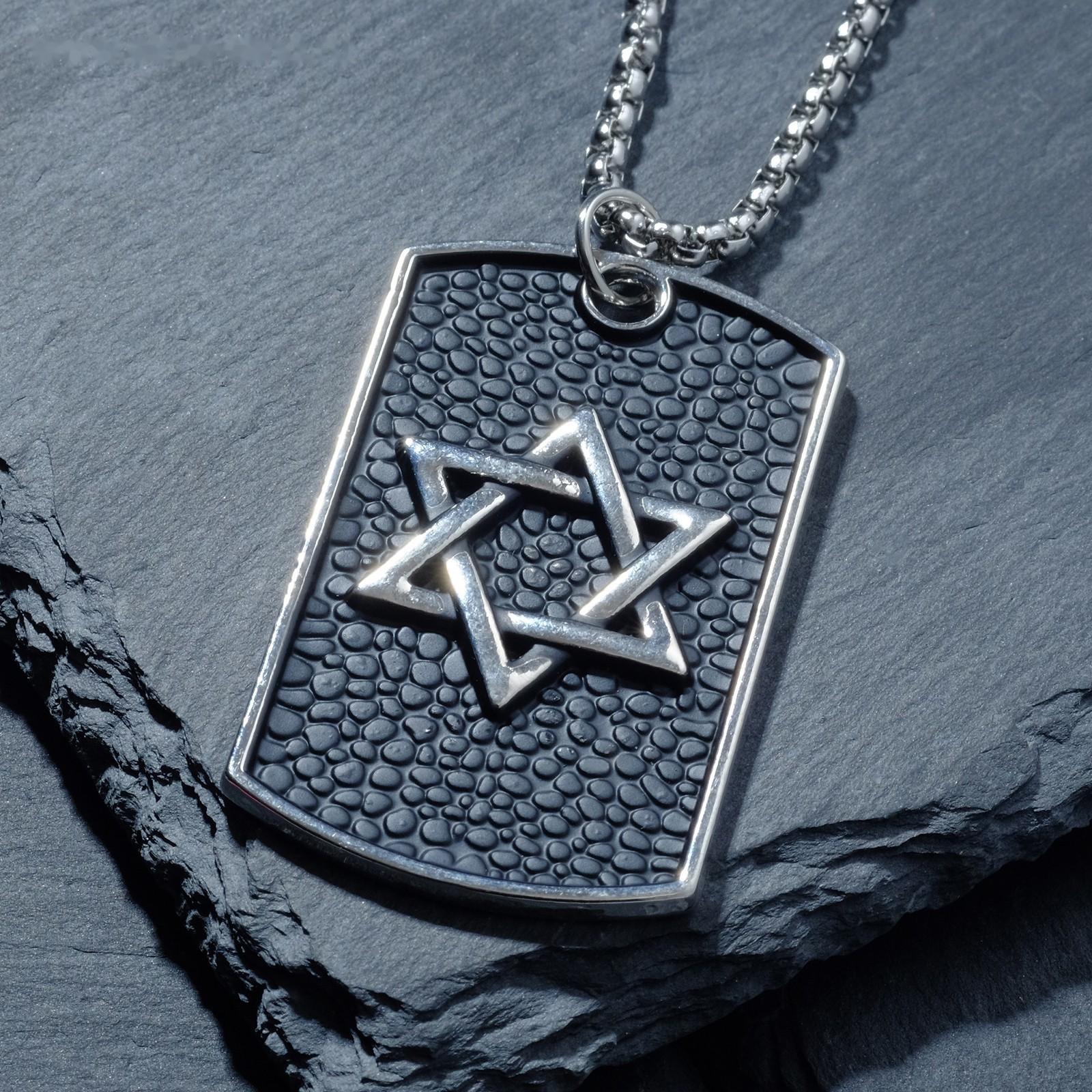 Кулон-амулет 