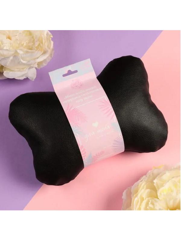 Подушка автомобильная подарочная 