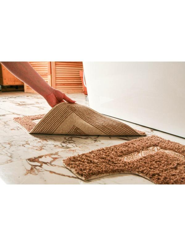 Набор ковриков для ванны и туалета Доляна «Вензель», 2 шт: 40×40, 40×60 см, 900 г/м2, 100% хлопок, цвет коричневый