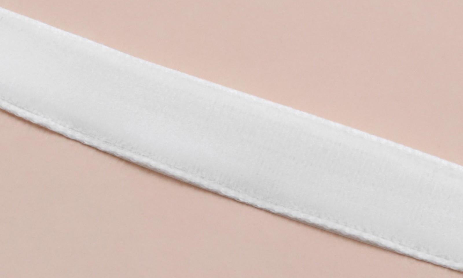 Лента бархатная, 6 мм, 18 ± 1 м, цвет белый №01