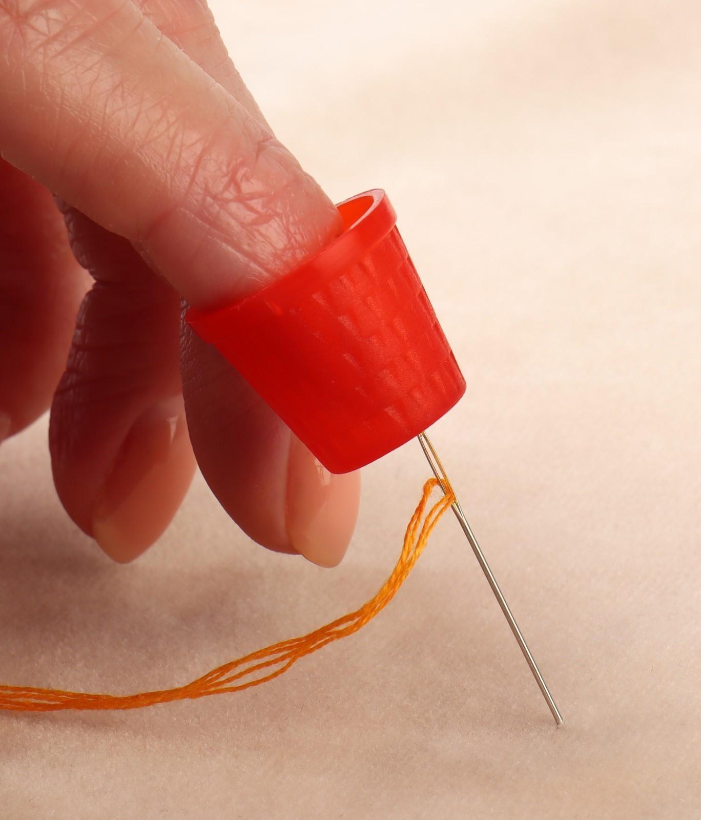 Напёрсток, d = 2 см, цвет красный