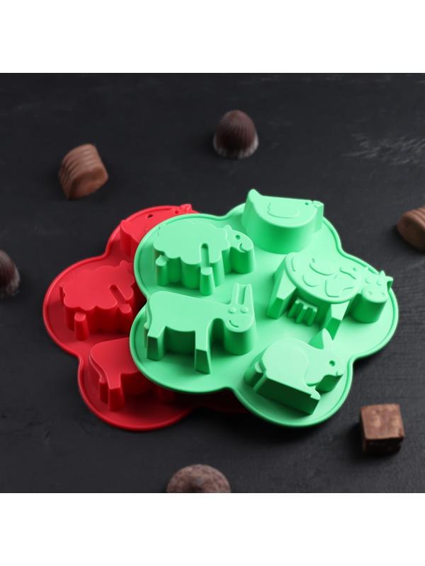 Форма для льда и кондитерских украшений Доляна «Домашние животные», 17×17×2,5 см, силикон, 5 ячеек, цвет МИКС