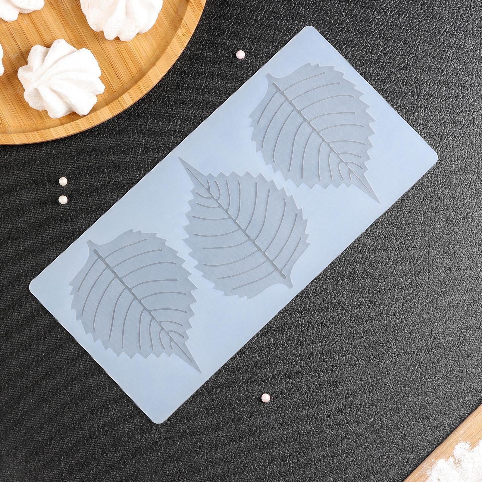 Силиконовый коврик для айстинга «Тополиный лист», 3 ячейки, 23×11×0,3 см, цвет прозрачный