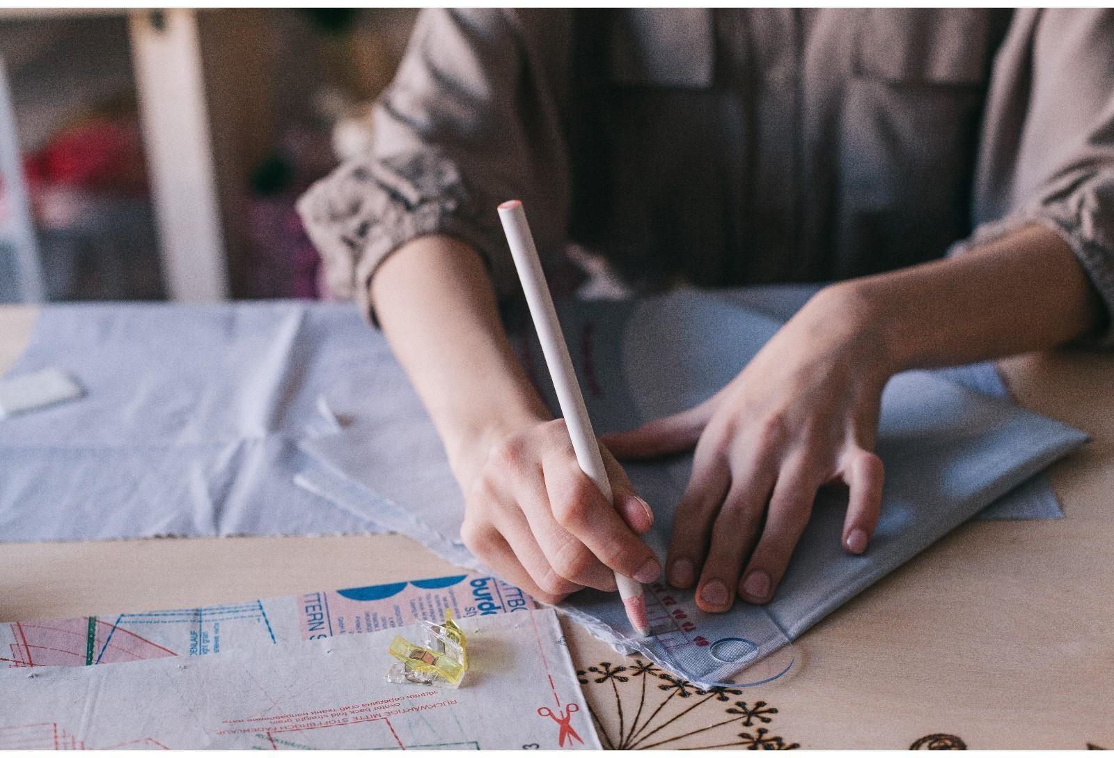 Карандаш для ткани, самозатачивающийся, 17 см, цвет белый