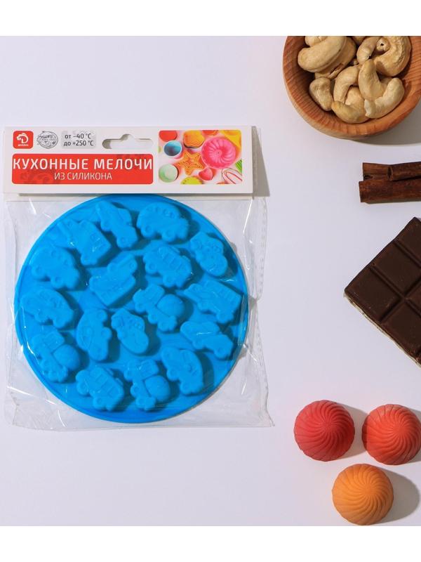 Форма для льда и кондитерских украшений Доляна «Машинки», 12×1 см, силикон, 17 ячеек, цвет МИКС