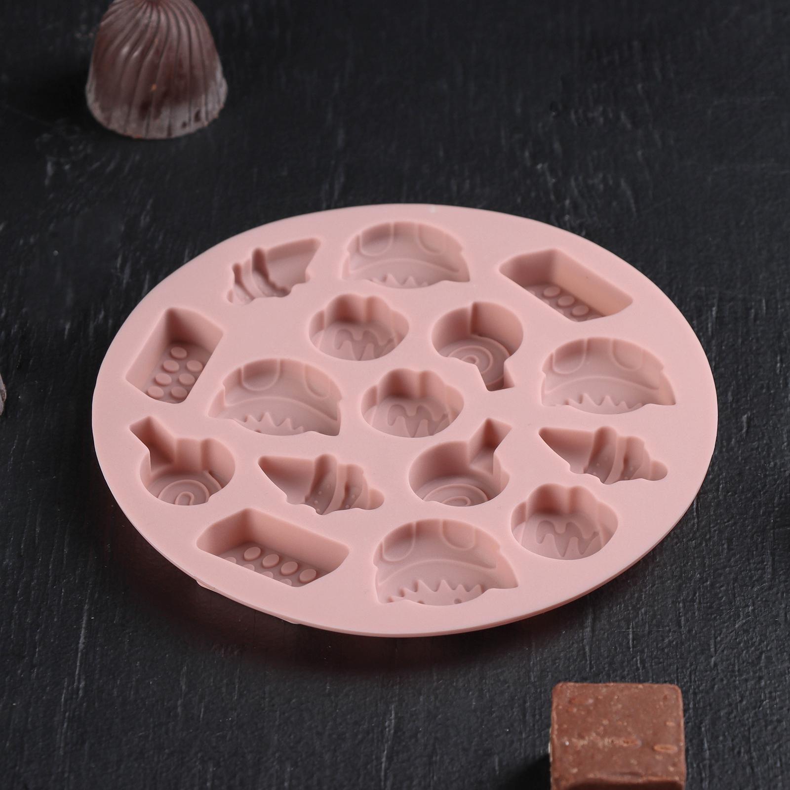 Форма для льда и кондитерских украшений Доляна «Сладости», 12×1 см, силикон, 16 ячеек, цвет МИКС