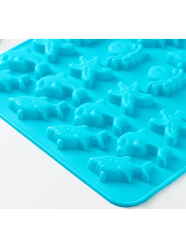 Форма для льда и кондитерских украшений Доляна «Морские приключения», 20,5×14,5×1 см, силикон, 32 ячейки, цвет МИКС