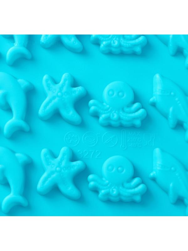 Форма для льда и кондитерских украшений Доляна «Морские приключения», 20,5×14,5×1 см, силикон, 32 ячейки, цвет МИКС