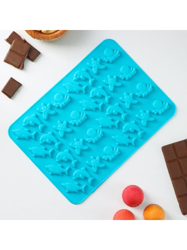 Форма для льда и кондитерских украшений Доляна «Морские приключения», 20,5×14,5×1 см, силикон, 32 ячейки, цвет МИКС