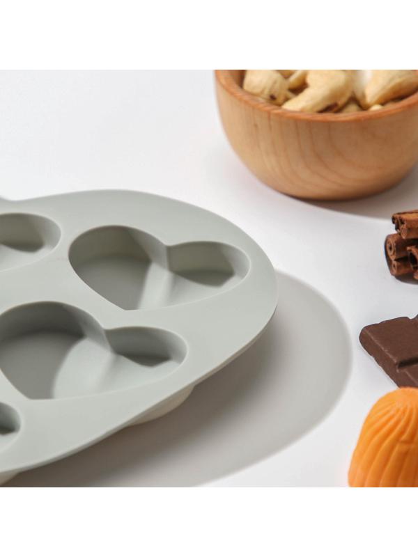 Форма для льда и кондитерских украшений «Лямур», 20,5×19×2 см, силикон, 9 ячеек, цвет МИКС