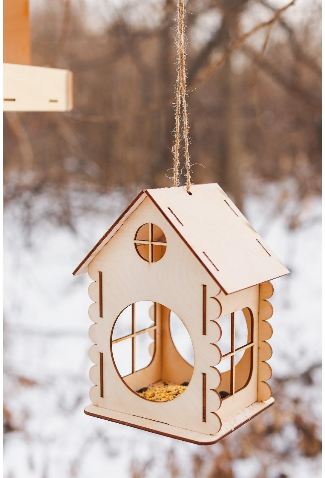 Кормушка для птиц «Изба бревенчатая», 14 × 13,5 × 23 см