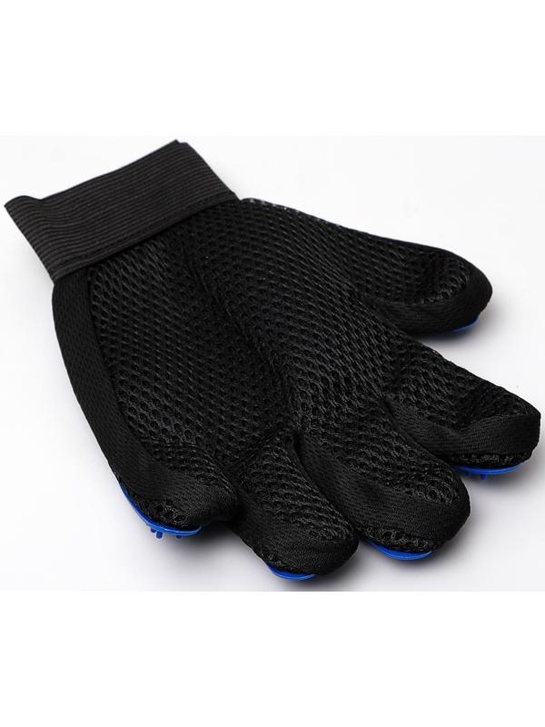 Рукавица - щетка для шерсти на правую руку с удлиненными зубчиками, синяя