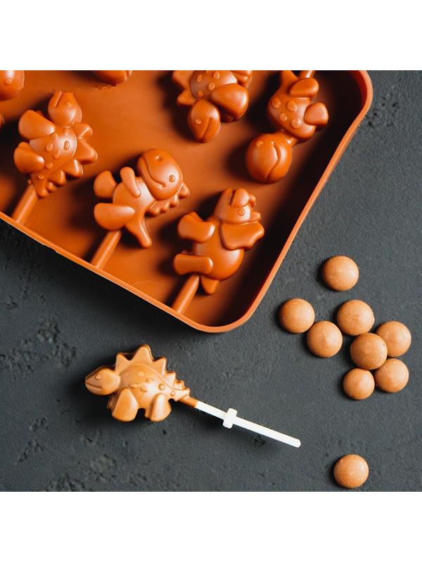 Форма для леденцов Доляна «Дино», 14×11×1,5 см, 8 ячеек, цвет шоколадный