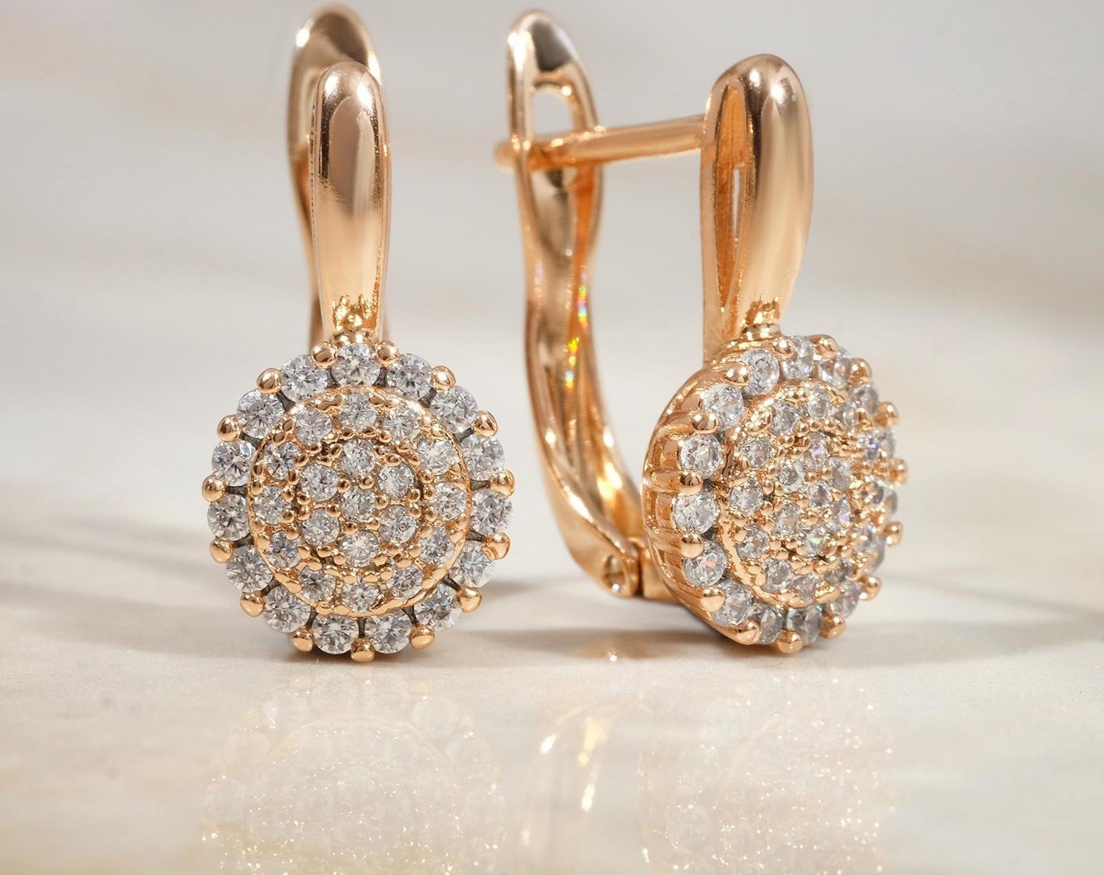 Серьги со стразами 