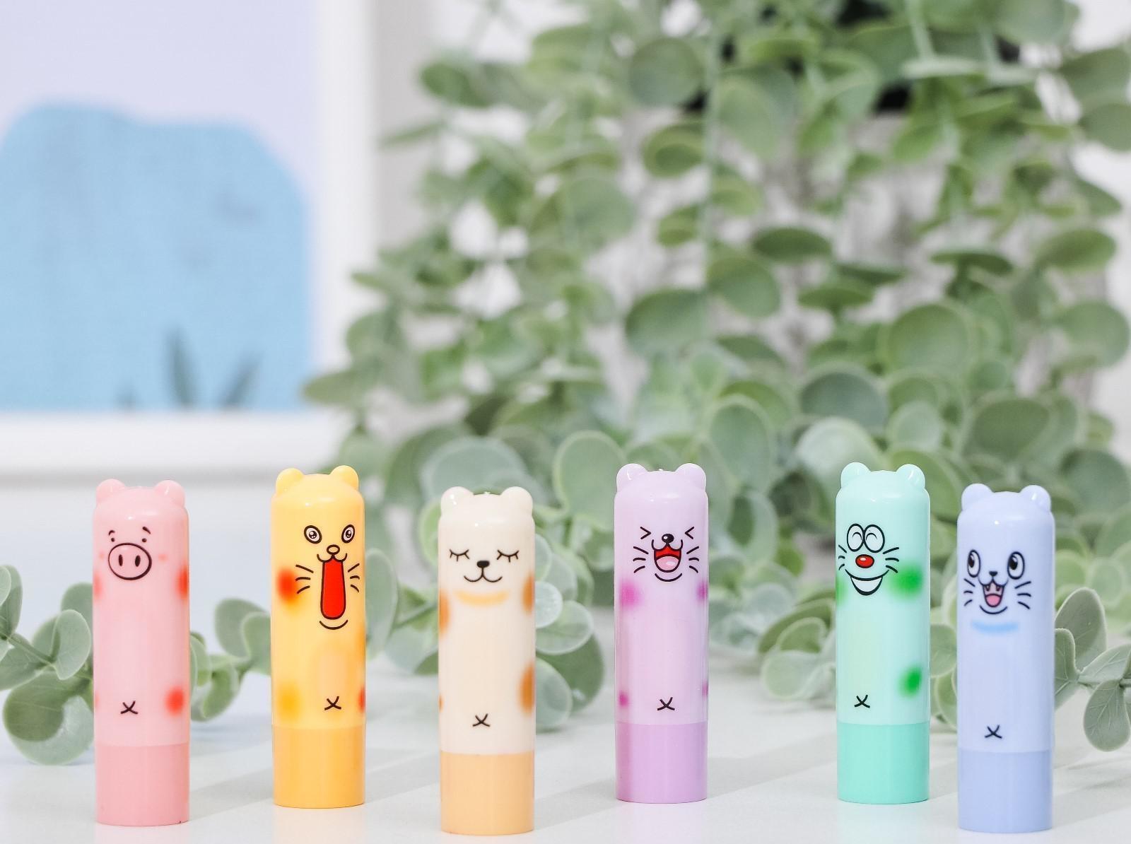 Бальзам для губ «Мяу», микс цветов и ароматов.