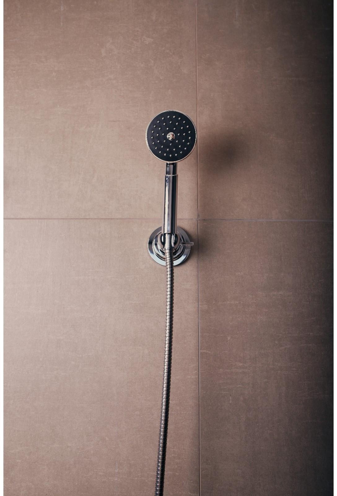 Душевая лейка ZEIN Z0114, пластик, цилиндрической формы, 1 режим, хром