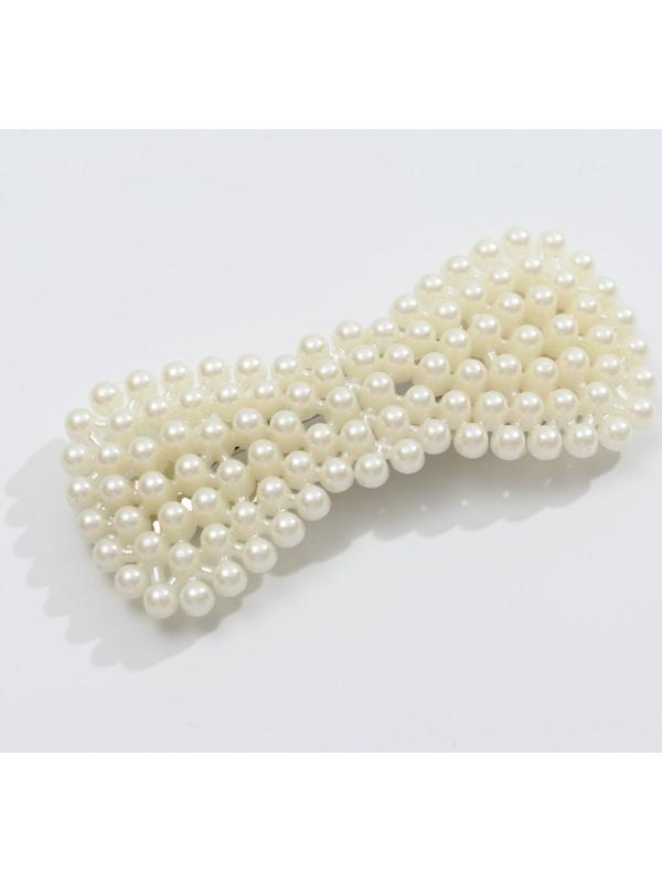 Заколка для волос на подложке «Слишком идеальна»