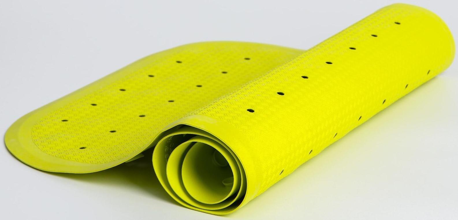 Антискользящий резиновый коврик для ванны ROXY-KIDS 34,5х76 см салатовый (с отверстиями)