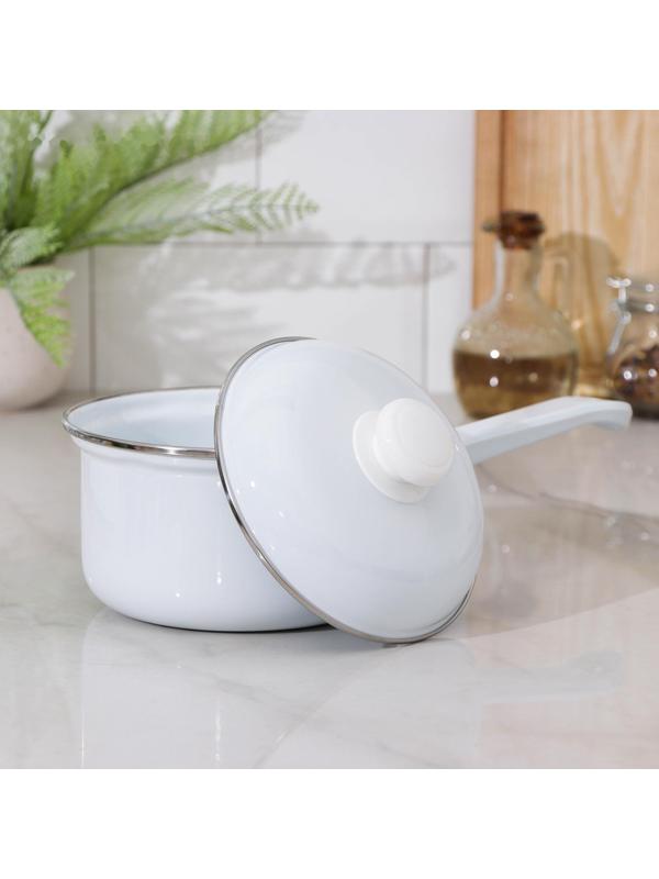 Ковш цилиндрический, 1 л, без деколи, пластиковая ручка, эмалированная крышка, индукция, цвет белый