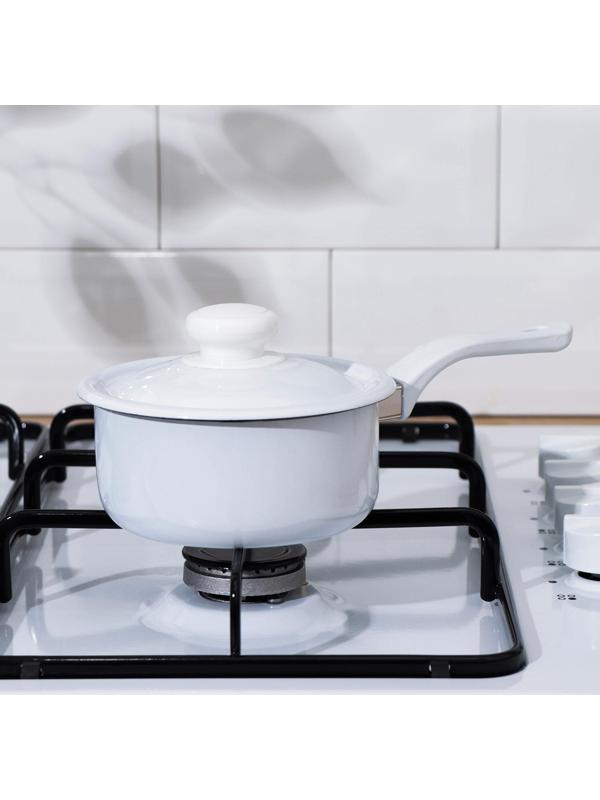 Ковш цилиндрический, 600 мл, эмалированная крышка, без деколи, пластиковая ручка, индукция, цвет белый