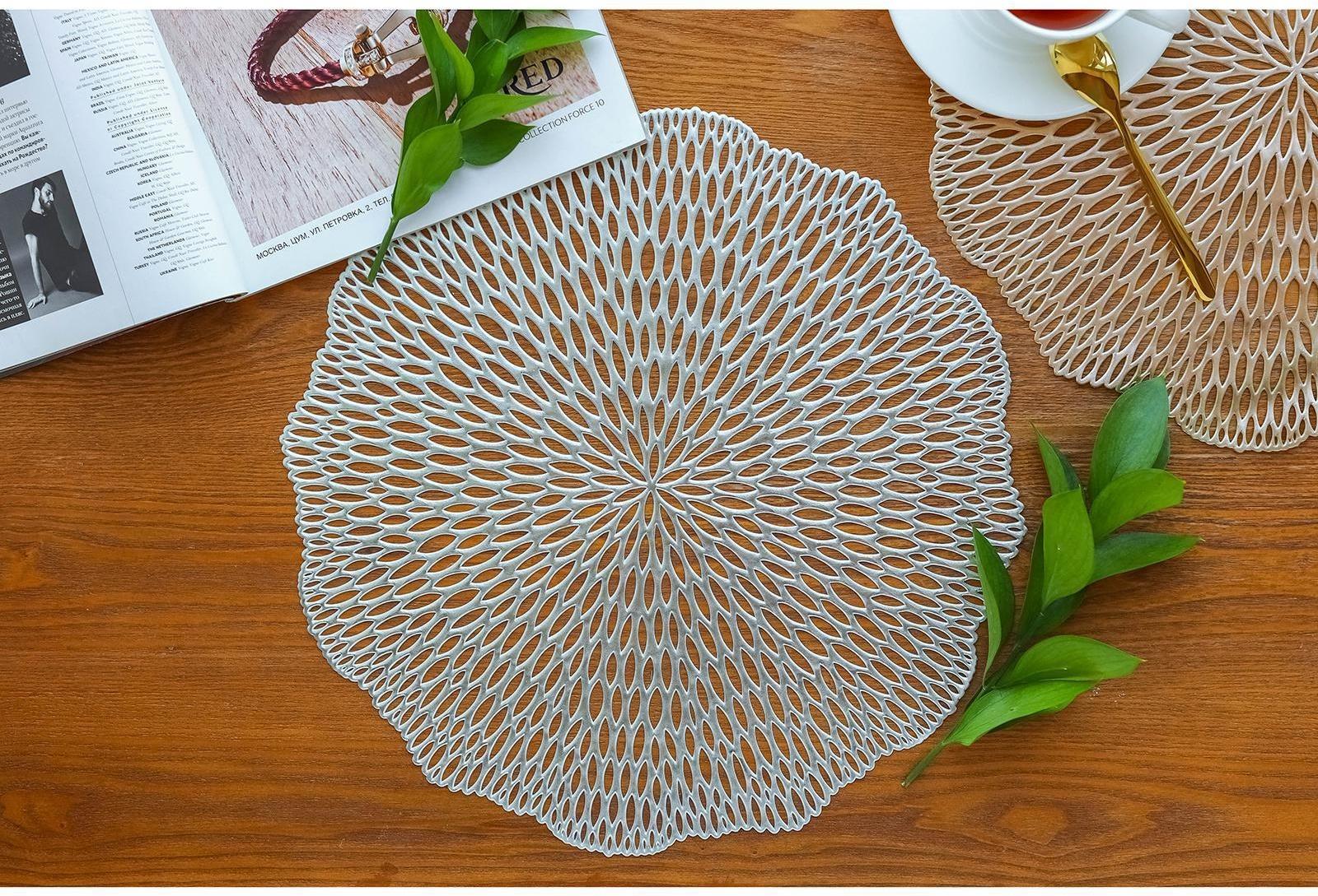 Набор салфеток сервировочных на стол Доляна «Мэри», d=38 см, 4 шт, цвет серебряный