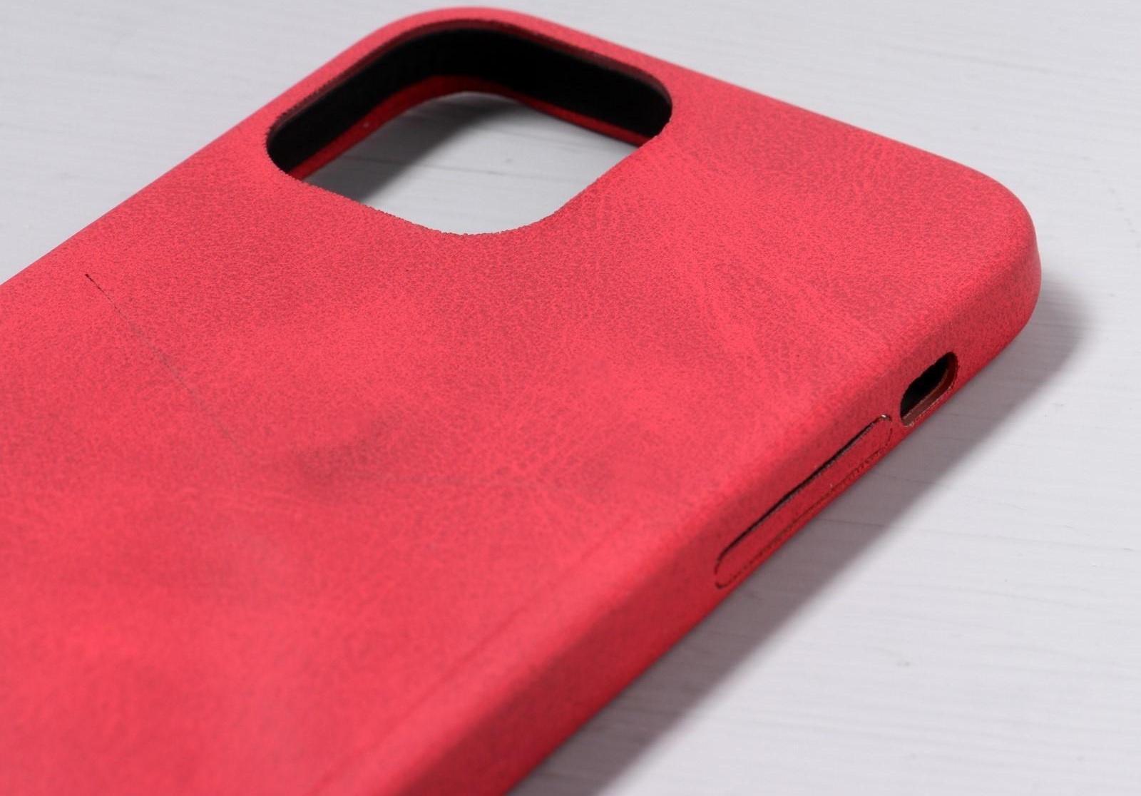 Чехол LuazON для iPhone 12/12 Pro, с отсеком под карты, кожзам, красный