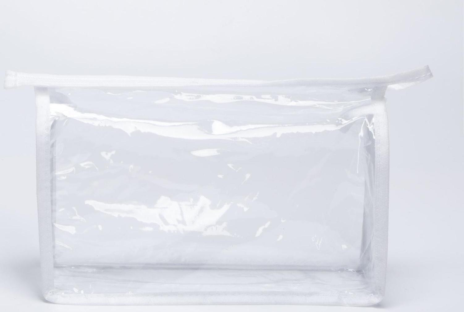 Косметичка на молнии, цвет белый