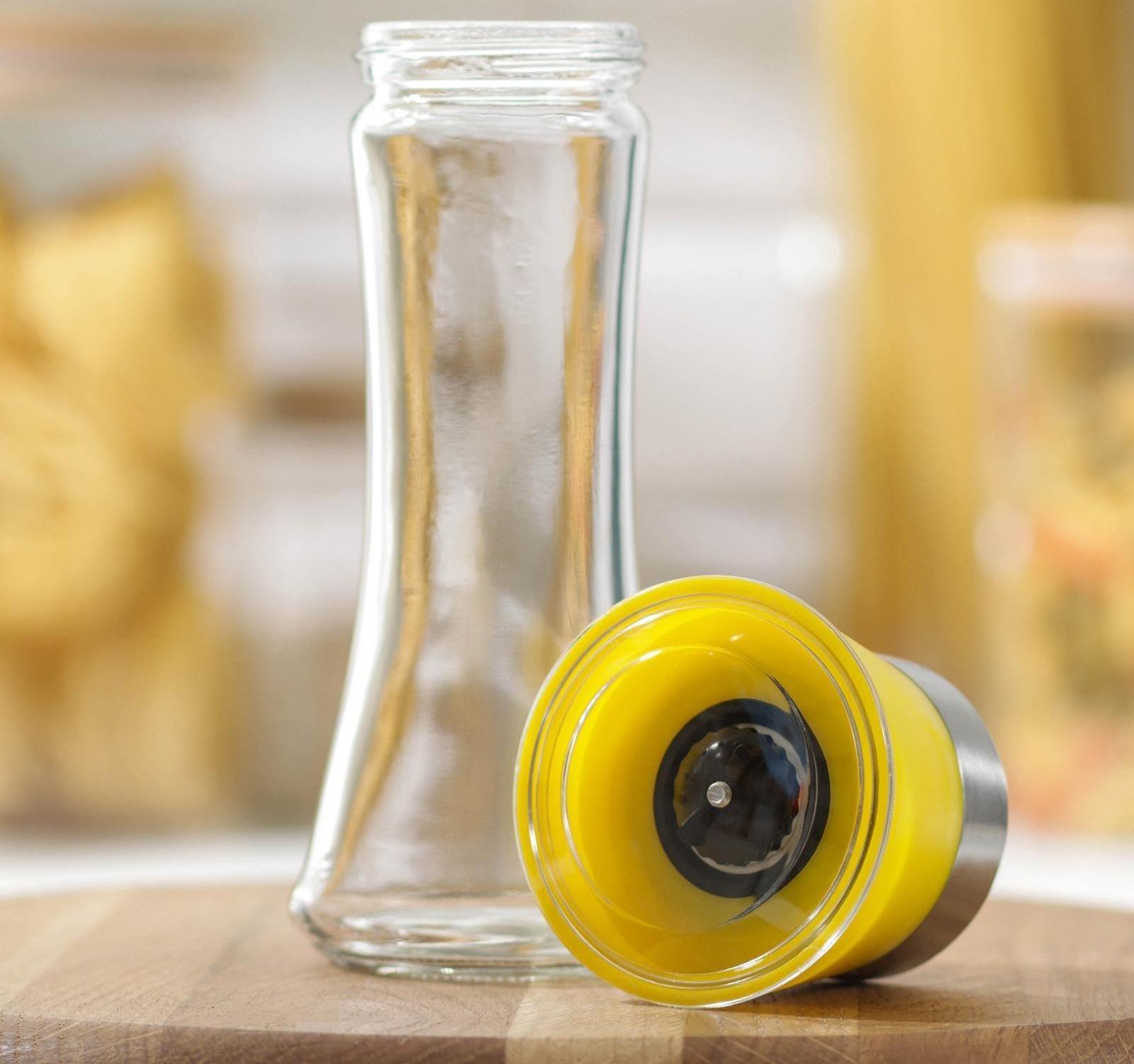 Мельница для специй «Модерн», 6,5×6,5×18,8 см, 200 мл, цвет жёлтый