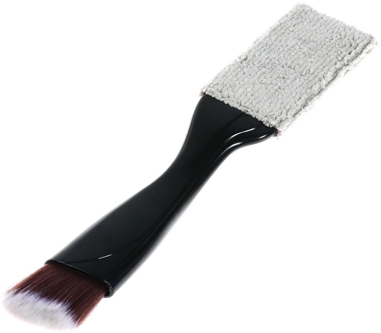 Щетка для чистки труднодоступных мест в салоне авто, 22 см, черный