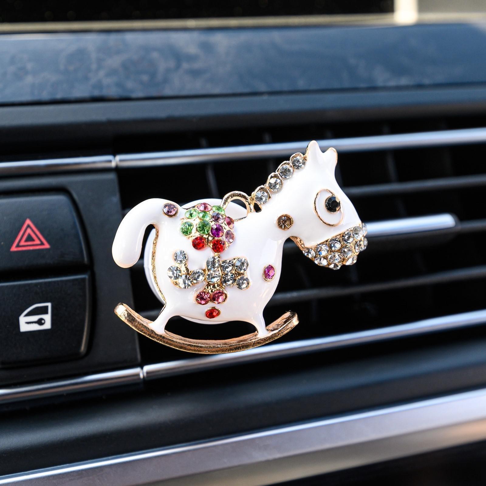 Украшение в дефлектор автомобиля 