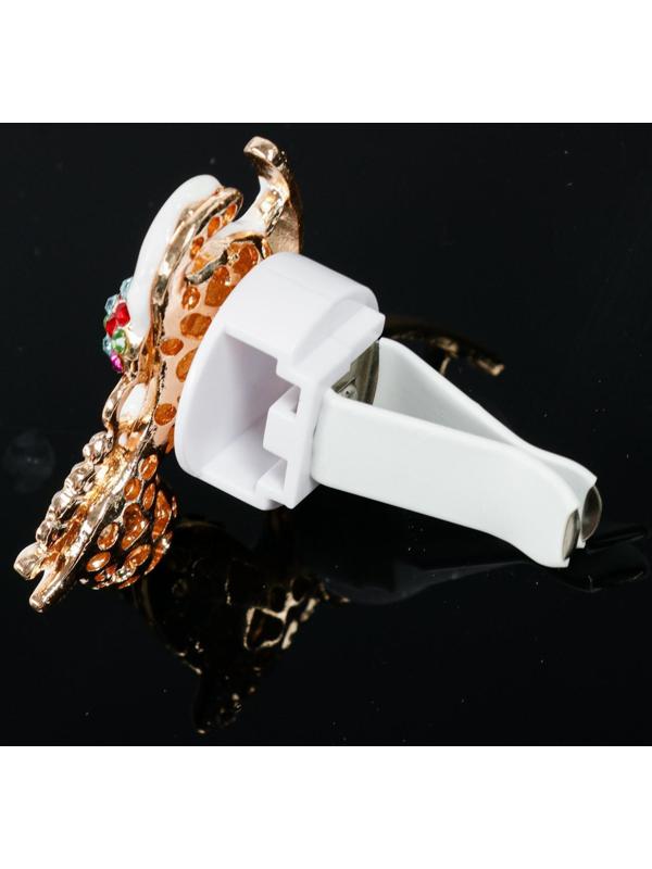 Украшение в дефлектор автомобиля 