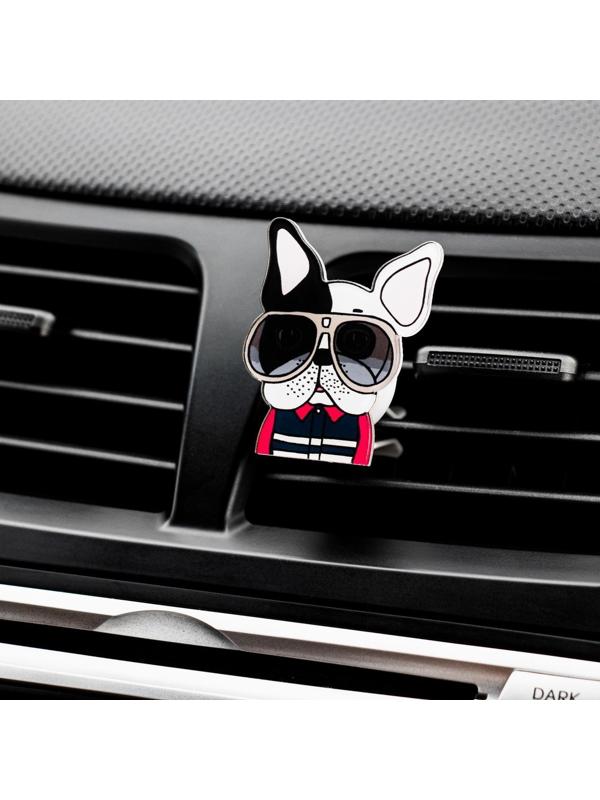 Украшение в дефлектор автомобиля 