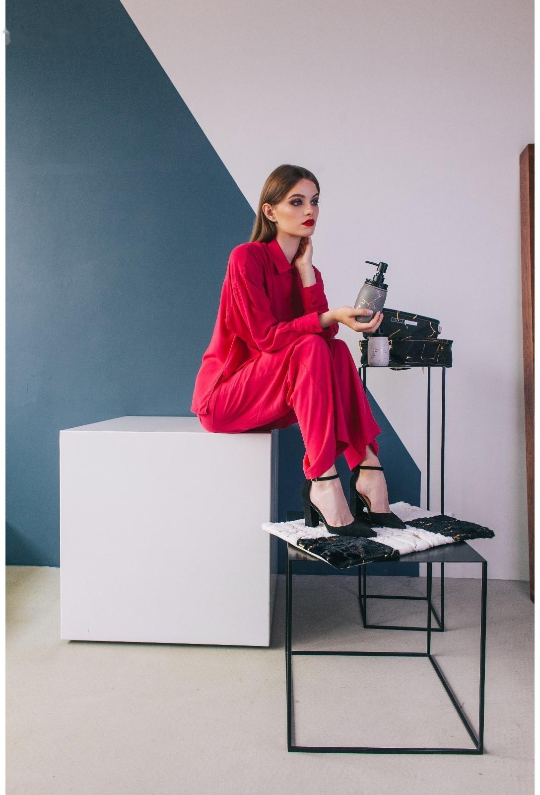 Дозатор для жидкого мыла «Зевс», 500 мл, цвет белый