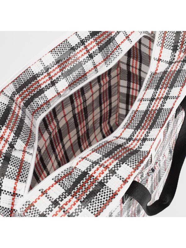 Сумка хозяйственная на молнии, 38 л, цвет белый/чёрный