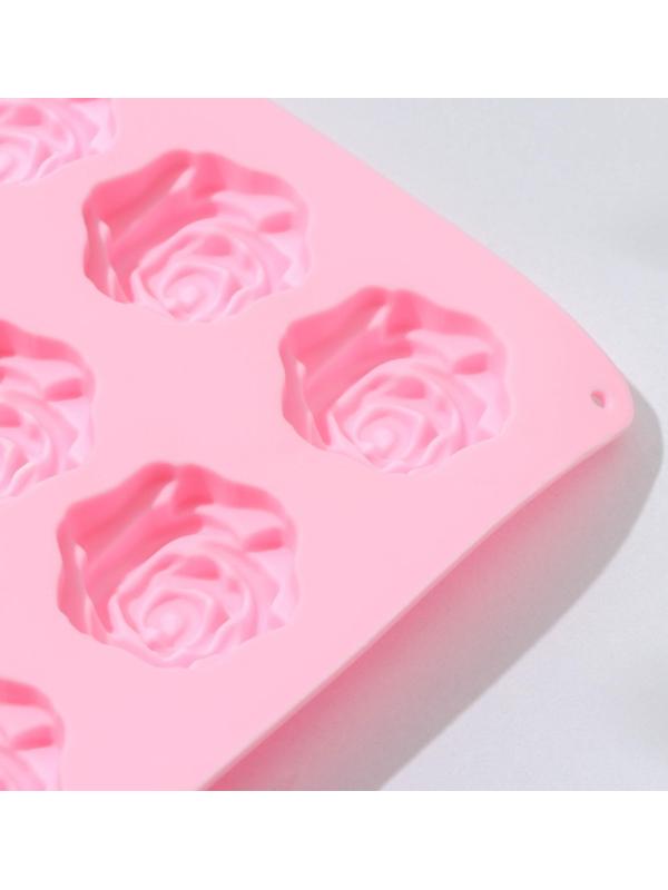 Форма для льда и кондитерских украшений Доляна «Розочки», 20,7×14,3×1,3 см, силикон, 12 ячеек, цвет МИКС