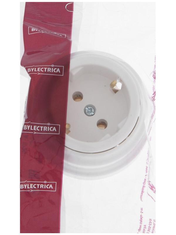Розетка BYLECTRICA Ретро РА16-0202, 16А, одномест., наруж., с з/к, без крышки, IP20, белая
