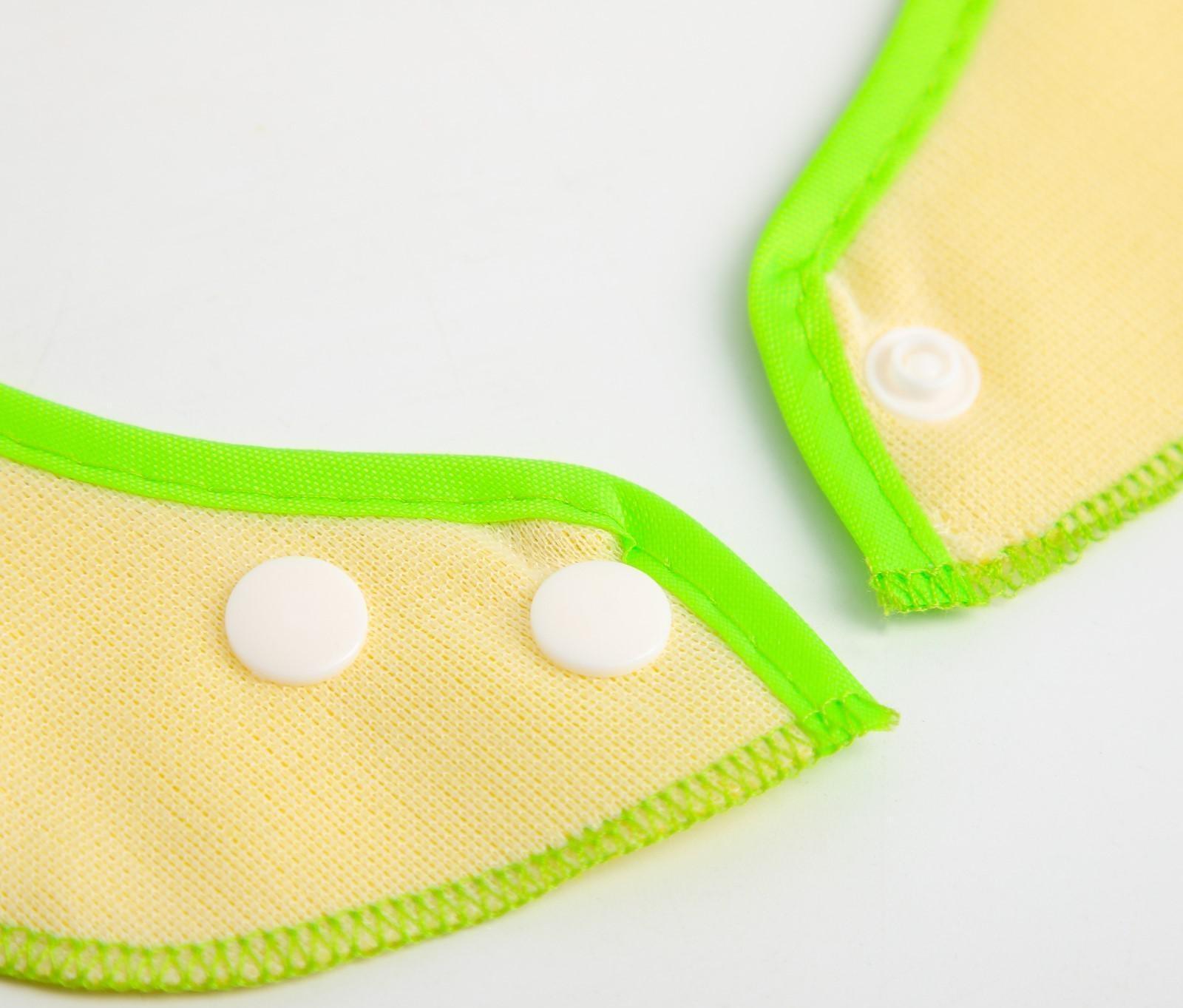 Нагрудник для кормления «Цветочек» непромокаемый на кнопке, с супер-карманом, цвет зелёный