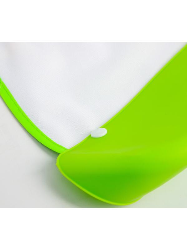 Нагрудник для кормления «Цветочек» непромокаемый на кнопке, с супер-карманом, цвет зелёный