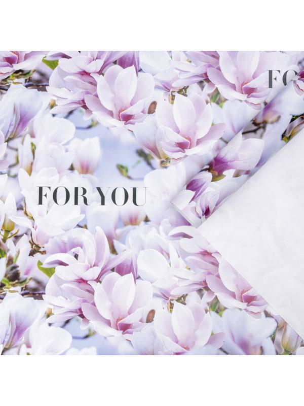Бумага упаковочная глянцевая «Цветущая магнолия», 70 × 100 см / 10 шт.