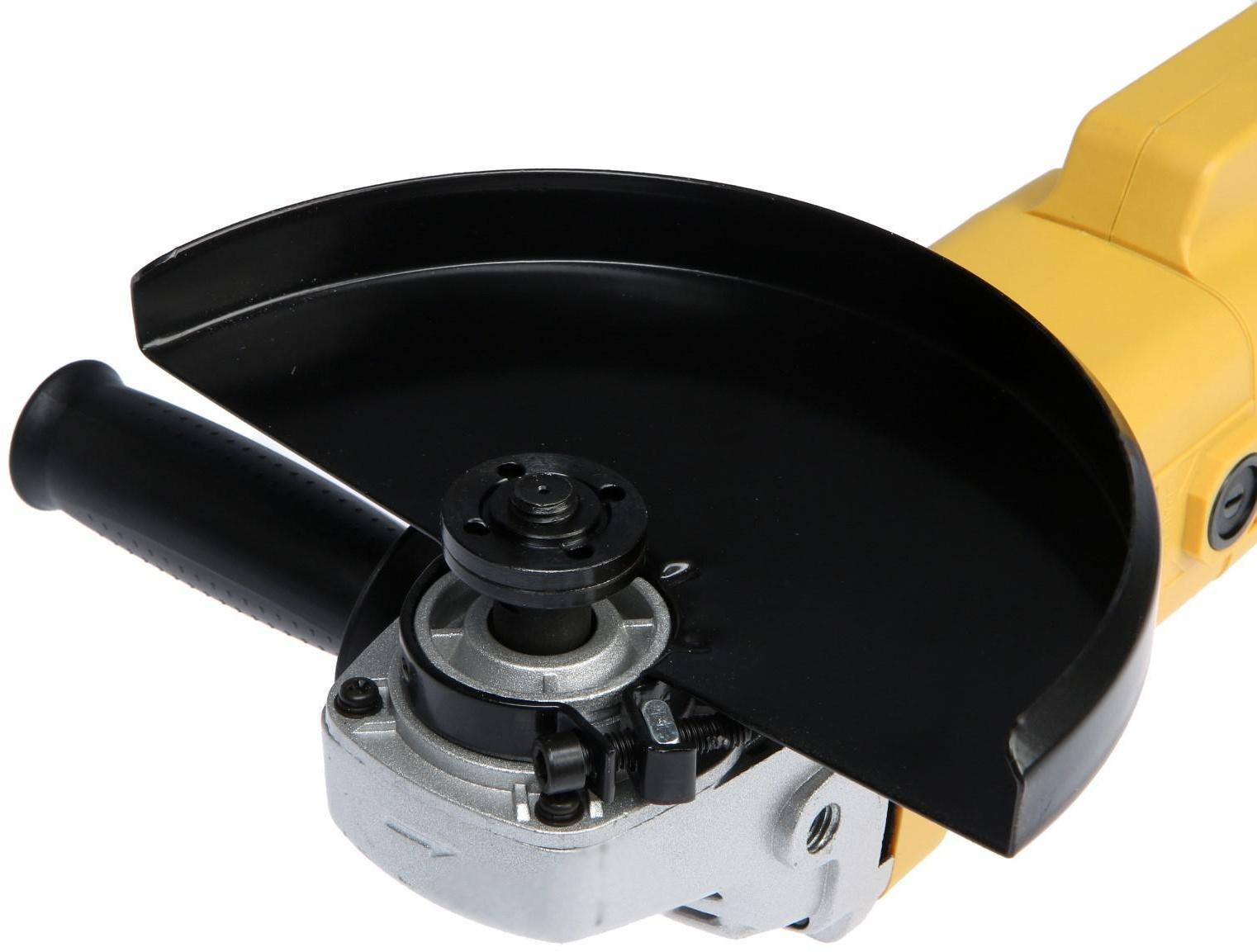 УШМ ТУНДРА, плавный пуск, 2000 Вт, 6000 об/мин, 230 мм