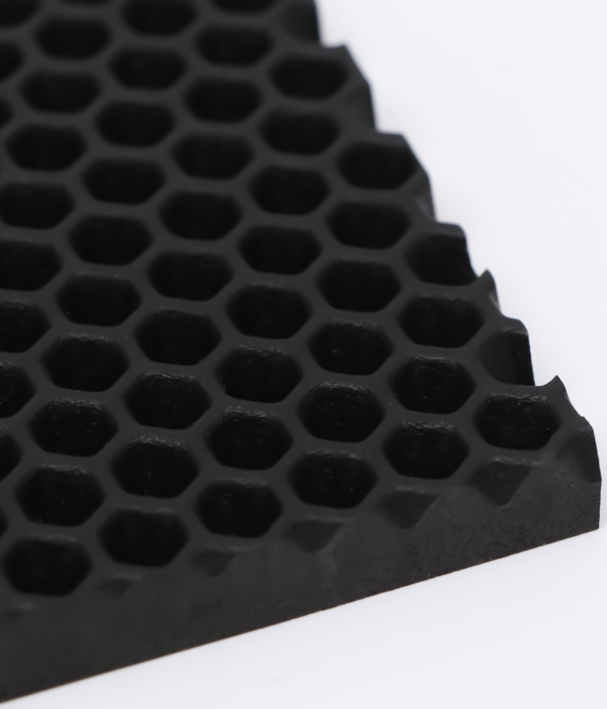 Коврик для животных EVA, ячеиистый, 35 х 45 см, черный