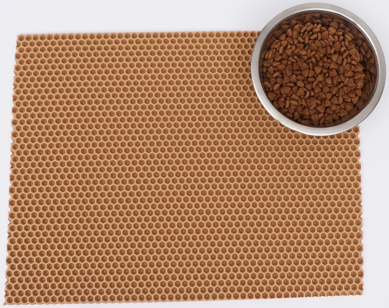 Коврик для животных EVA, ячеиистый, 35 х 45 см, бежевый